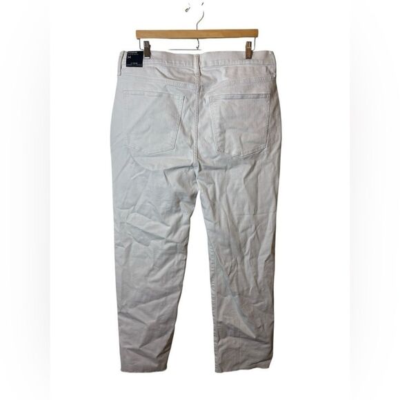 NEW J. CREW Stovepipe White Jeans 34 signature stretch - Picture 2 of 6